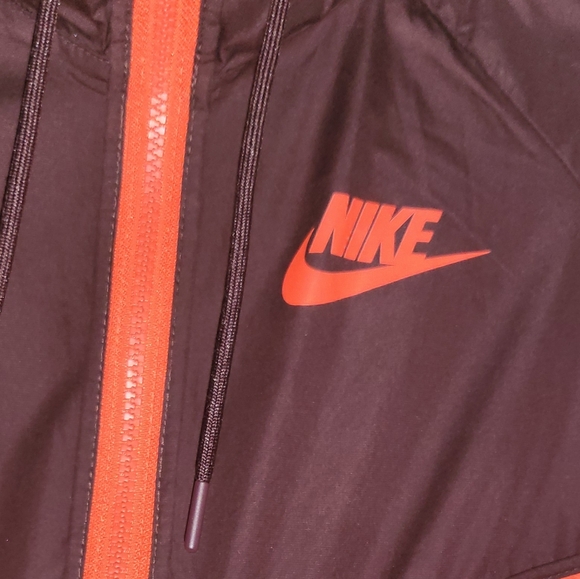 Womens Nike Windrunner Jacket - Picture 4 of 7